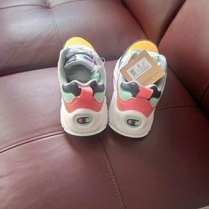 Champion exclusive shoe